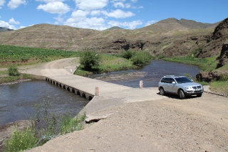Senqu River Bridge on the A3.JPG (283.8 KiB) Viewed 7770 times Desert with an abundance of Water!