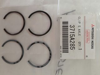 Companion shaft circlips