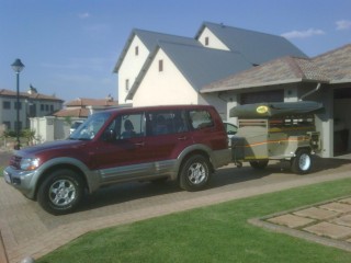 Pajero and Trailer1.jpg