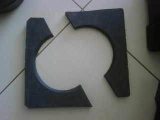 2 Foam pieces with cutout