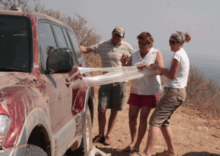 Eish a brand new Pajero.gif