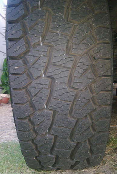 Front view of Hankook 31"