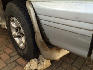 body left rear molding1.jpg