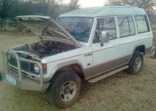 Pajero open bonnet.jpg